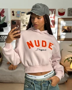 Nude Project Sudadera Cropped Varsity Rosa Outlet